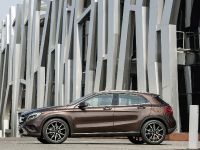 Mercedes-Benz GLA (2014) - picture 7 of 22