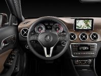 Mercedes-Benz GLA (2014) - picture 19 of 22