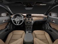 Mercedes-Benz GLA (2014) - picture 21 of 22