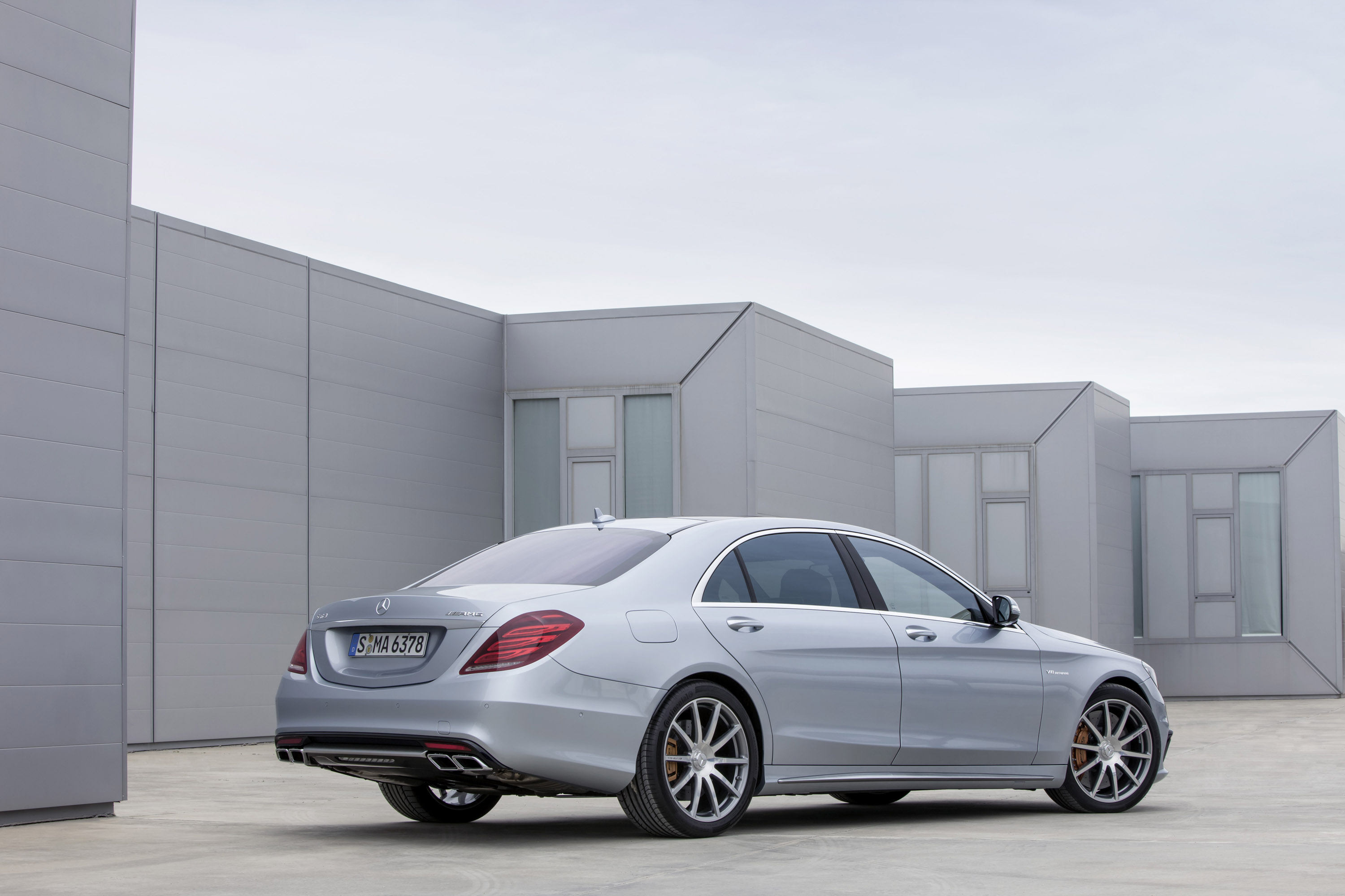 Mercedes-Benz S 63 AMG