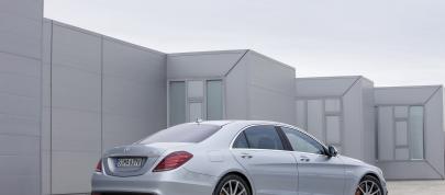 Mercedes-Benz S 63 AMG (2014) - picture 4 of 7