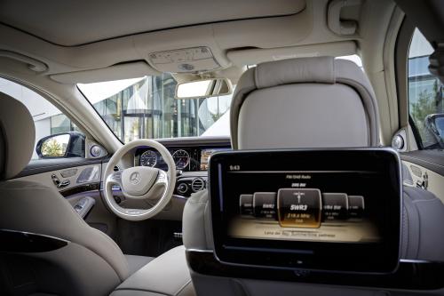 Mercedes-Benz S 65 AMG (2014) - picture 9 of 21
