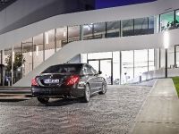 Mercedes-Benz S 65 AMG (2014) - picture 4 of 21