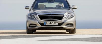 Mercedes-Benz S-Class (2014) - picture 15 of 36