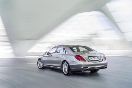 Mercedes-Benz S-Class (2014) - picture 32 of 36