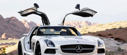 Mercedes-Benz SLS AMG Coupe Black Series (2014) - picture 4 of 23