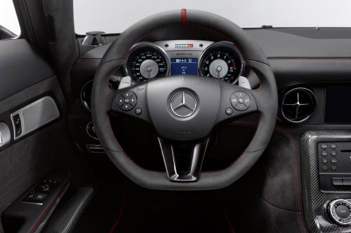 Mercedes-Benz SLS AMG Coupe Black Series (2014) - picture 16 of 23