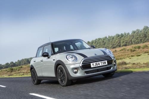 MINI Cooper D 5-Door Hatchback (2014) - picture 1 of 27