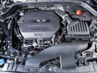 MINI Cooper 5-Door Hatchback (2014)