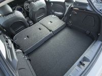 MINI Cooper D 5-Door Hatchback (2014) - picture 26 of 27