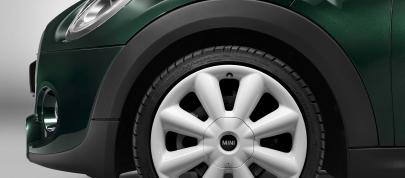 MINI Cooper SD (2014) - picture 7 of 10