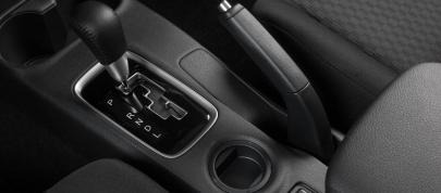 Mitsubishi Outlander (2014) - picture 12 of 22