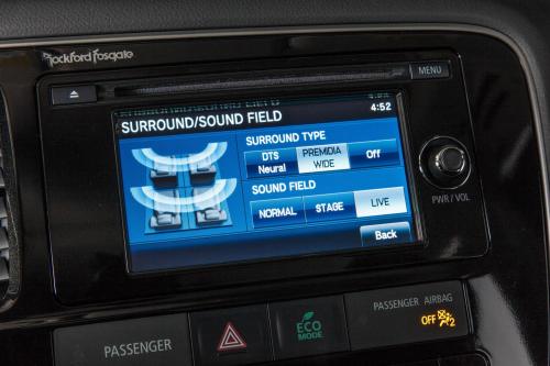 Mitsubishi Outlander (2014) - picture 17 of 22