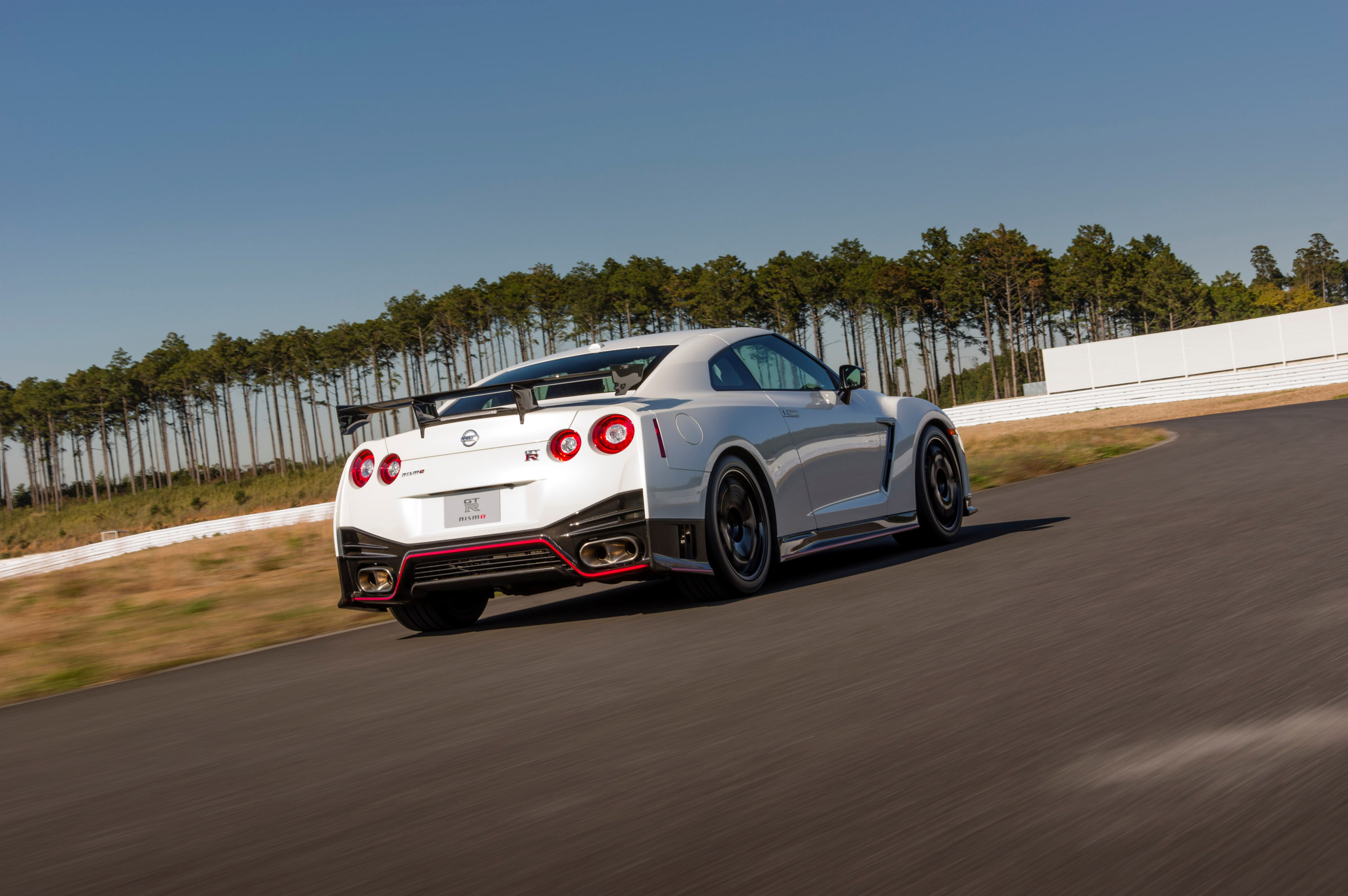 Nissan GT-R Nismo EU-Spec