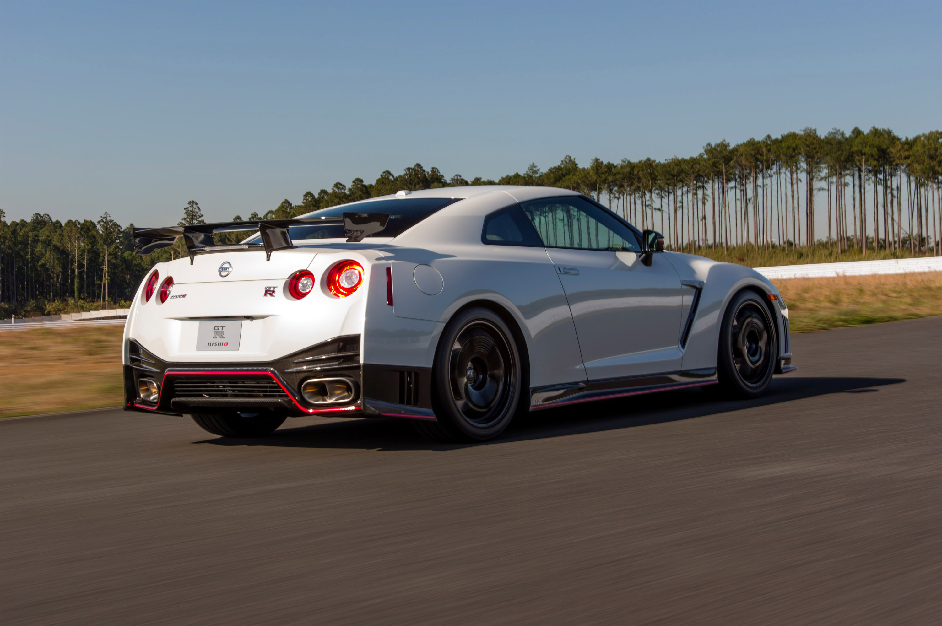 Nissan GT-R Nismo EU-Spec