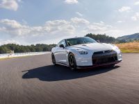 Nissan GT-R Nismo EU-Spec (2014) - picture 2 of 49