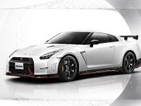 2014 Nissan GT-R Nismo, 3 of 14