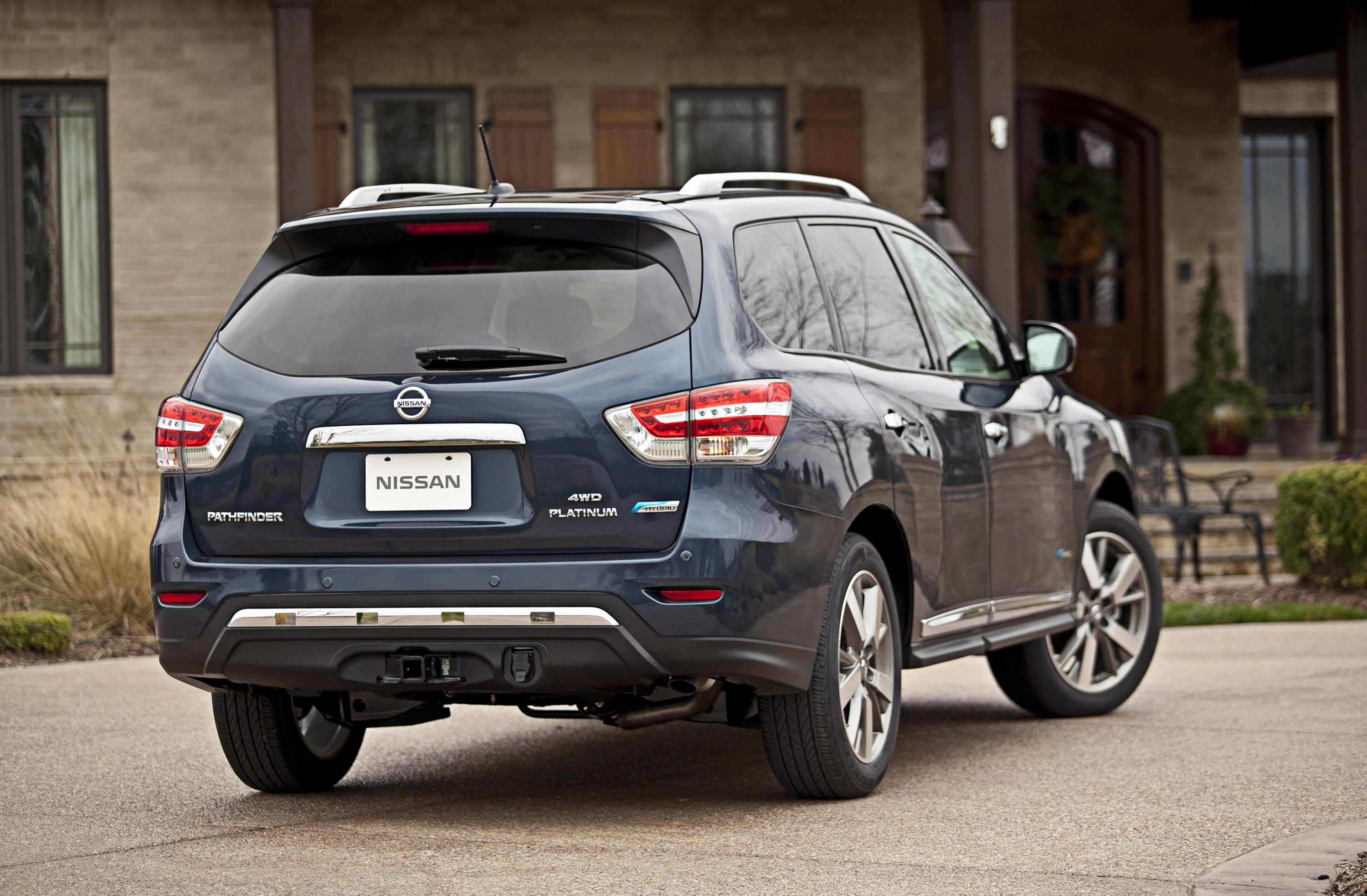 Nissan Pathfinder Hybrid