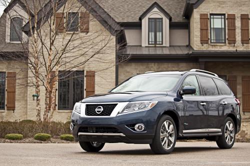 Nissan Pathfinder Hybrid (2014) - picture 1 of 15