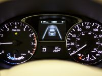 Nissan Pathfinder Hybrid (2014)