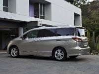 Nissan Quest (2014) - picture 3 of 4