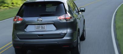 Nissan Rogue (2014) - picture 12 of 16
