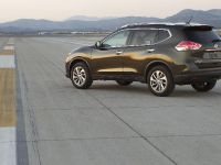 Nissan Rogue (2014) - picture 10 of 16