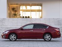Nissan Teana (2014) - picture 6 of 12