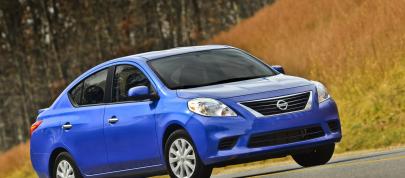 Nissan Versa Sedan (2014) - picture 4 of 12