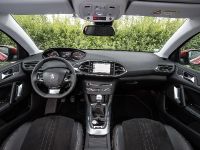 Peugeot 308 Allure (2014) - picture 4 of 5