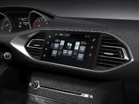 Peugeot 308 (2014) - picture 8 of 18