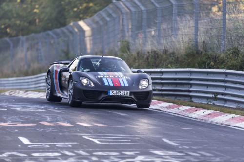 Porsche 918 Spyder (2014) - picture 1 of 5