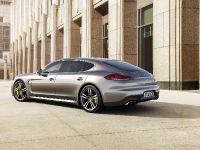 Porsche Panamera Turbo S (2014) - picture 2 of 5