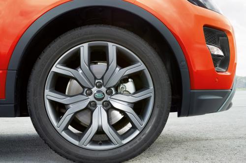 Range Rover Evoque Autobiography Dynamic (2014) - picture 8 of 15