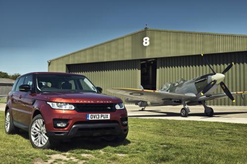 Range Rover Sport vs Spitfire (2014) - picture 1 of 6