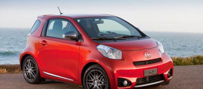 Scion iQ (2014) - picture 4 of 23