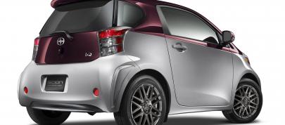 Scion iQ (2014) - picture 15 of 23
