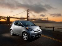 Scion iQ (2014) - picture 5 of 23