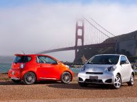 Scion iQ (2014) - picture 19 of 23