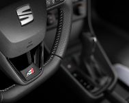 Seat Leon Cupra 280 (2014) - picture 7 of 8