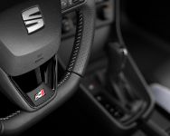 Seat Leon Cupra (2014) - picture 7 of 8
