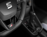 Seat Leon Cupra (2014) - picture 7 of 8