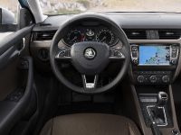 Skoda Octavia Scout (2014) - picture 3 of 3