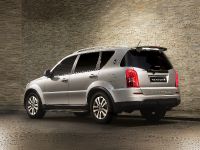 SsangYong Rexton W (2014) - picture 4 of 5