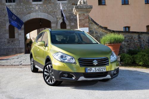 Suzuki SX4 S-Cross (2014) - picture 1 of 6