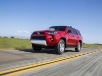 Toyota 4Runner (2014) - picture 2 of 3