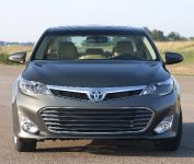 Toyota Avalon (2014) - picture 2 of 4