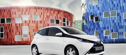 Toyota Aygo (2014) - picture 7 of 12