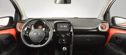 Toyota Aygo (2014) - picture 12 of 12
