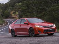 Toyota Camry RZ (2014) - picture 1 of 3